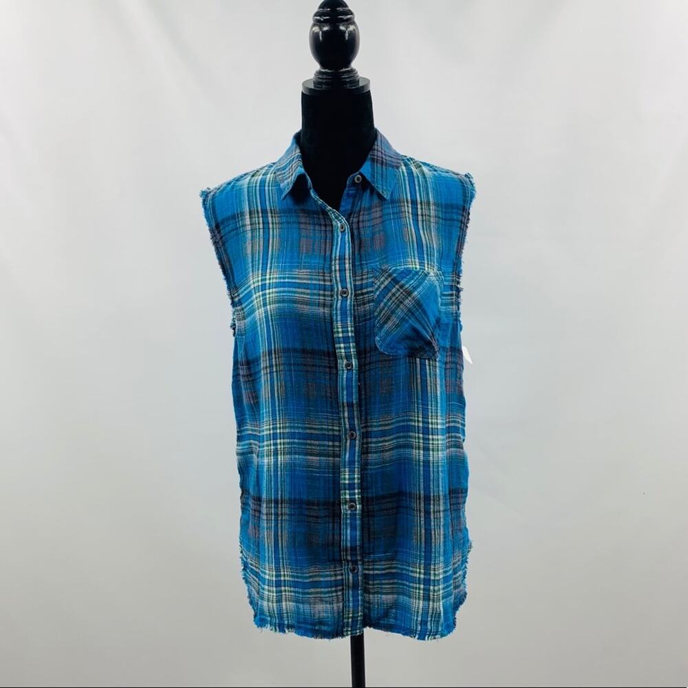 Treasure & Bond Blue Boyfriend Button Up Top - Picture 3 of 9